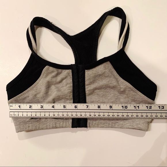 Fruit of the Loom Snap Front Sports Bra - 34C - Picture 5 of 10